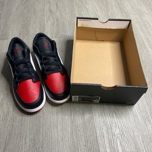Air Jordan 1 Low Bred Toe